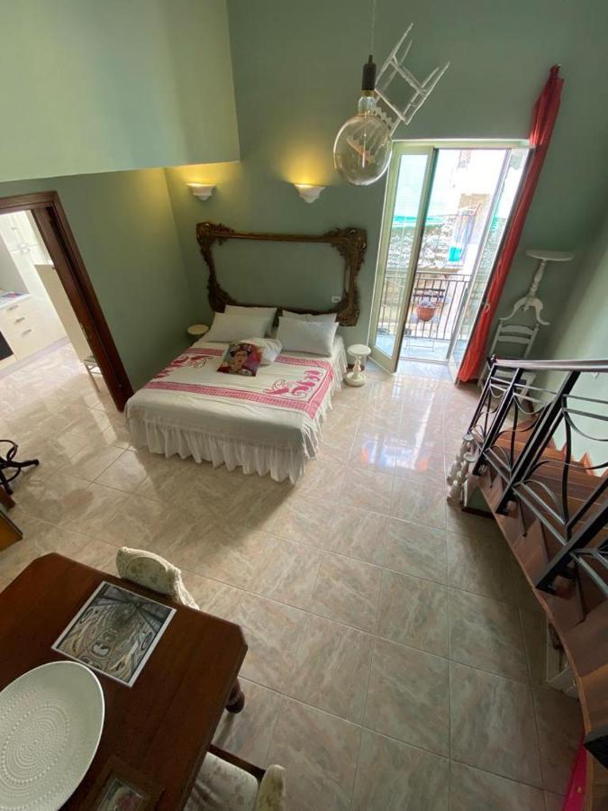 Casa Gioia, Tra Palazzo Reale,Lungomare E Monte Echia Apartment Napoli Bagian luar foto