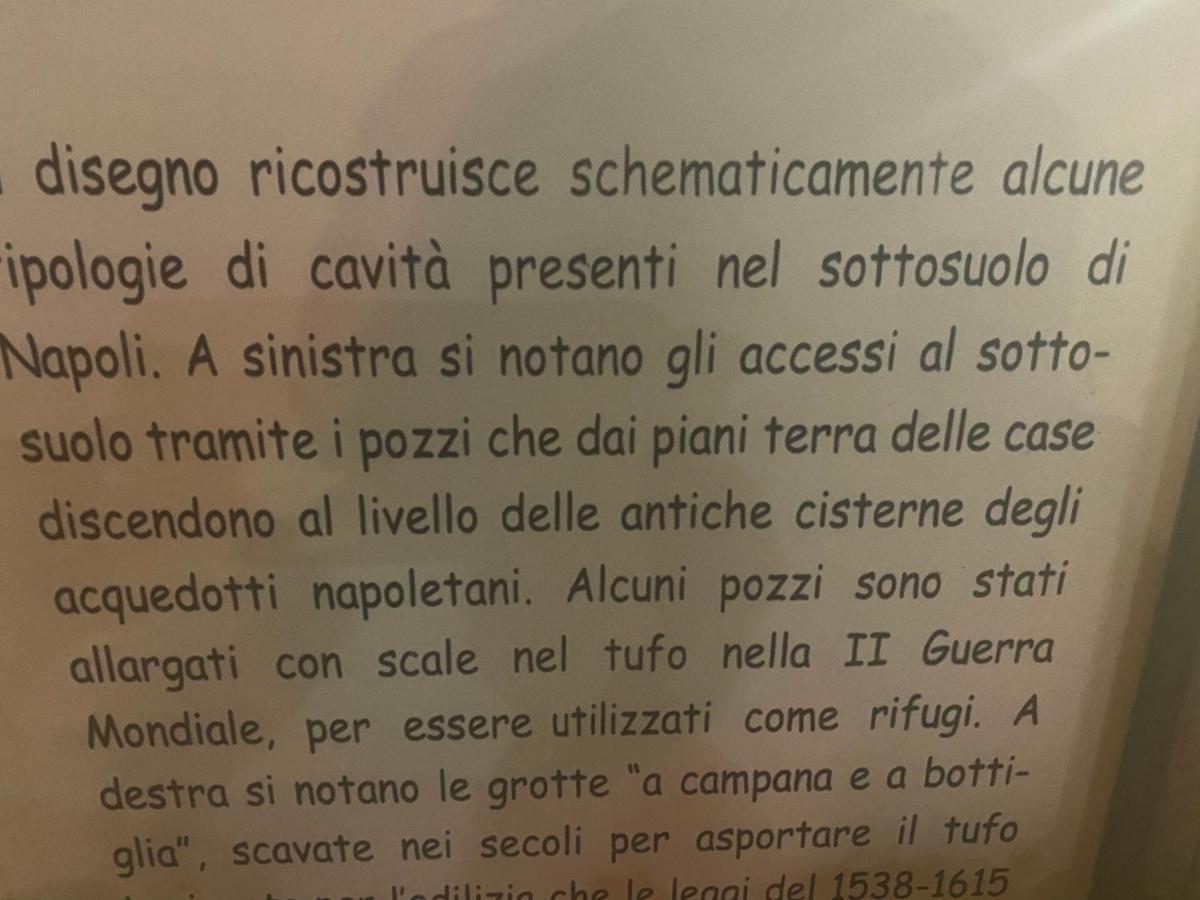 Casa Gioia, Tra Palazzo Reale,Lungomare E Monte Echia Apartment Napoli Bagian luar foto