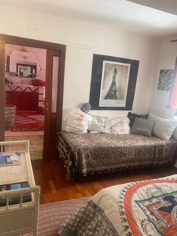 Casa Gioia, Tra Palazzo Reale,Lungomare E Monte Echia Apartment Napoli Bagian luar foto