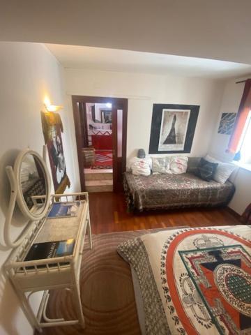 Casa Gioia, Tra Palazzo Reale,Lungomare E Monte Echia Apartment Napoli Bagian luar foto